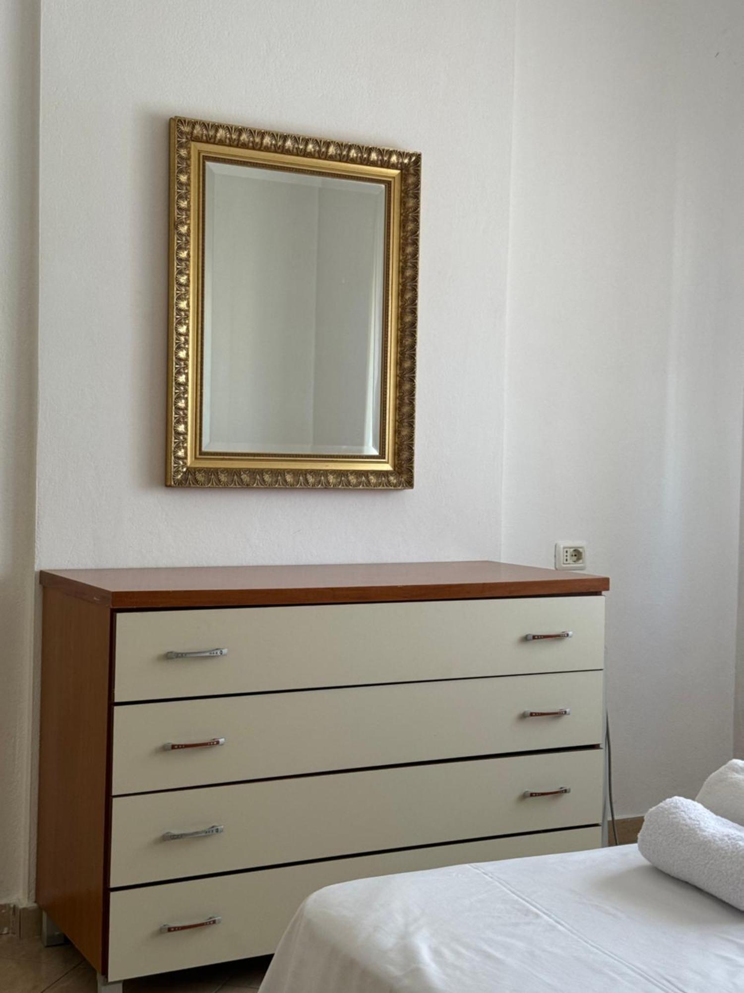 Elegant Apartment In Lungomare - N 23 Vlorë Exterior foto