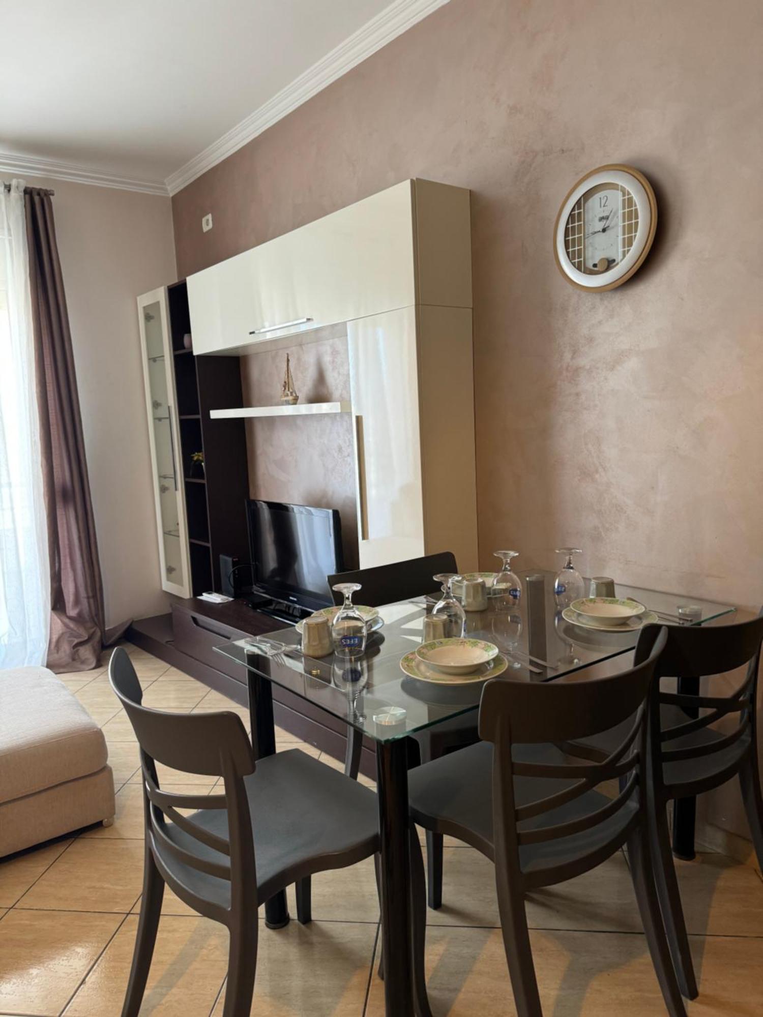 Elegant Apartment In Lungomare - N 23 Vlorë Exterior foto